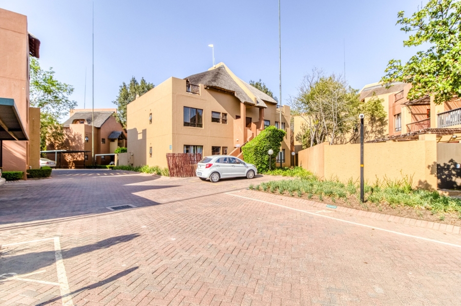 1 Bedroom Property for Sale in Lonehill Gauteng