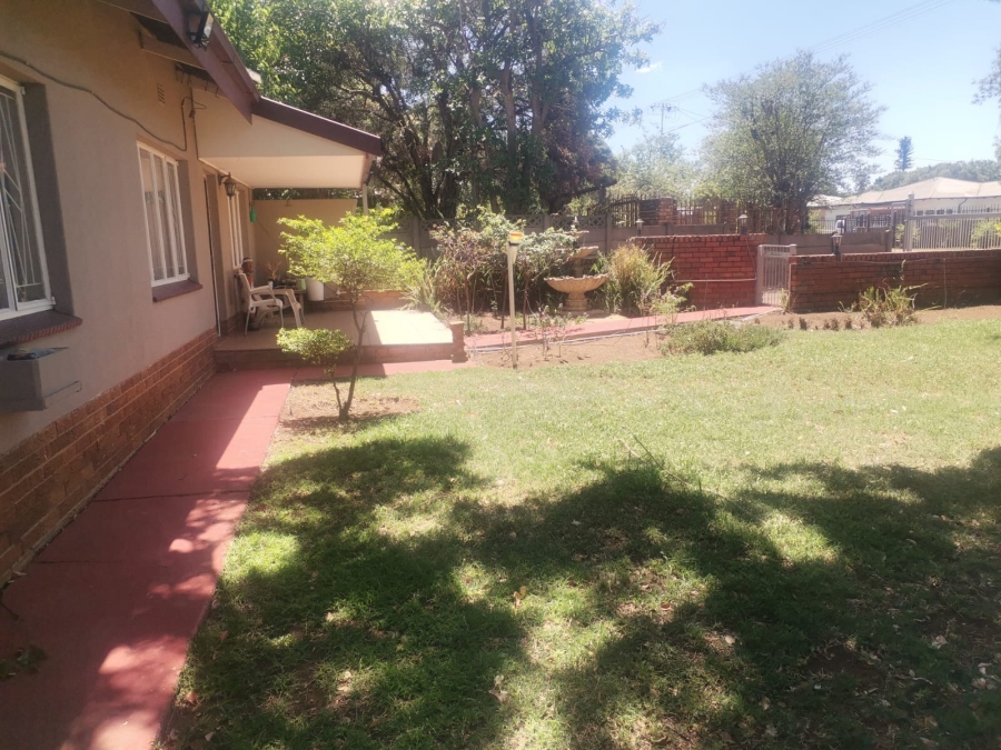 4 Bedroom Property for Sale in Booysens Gauteng