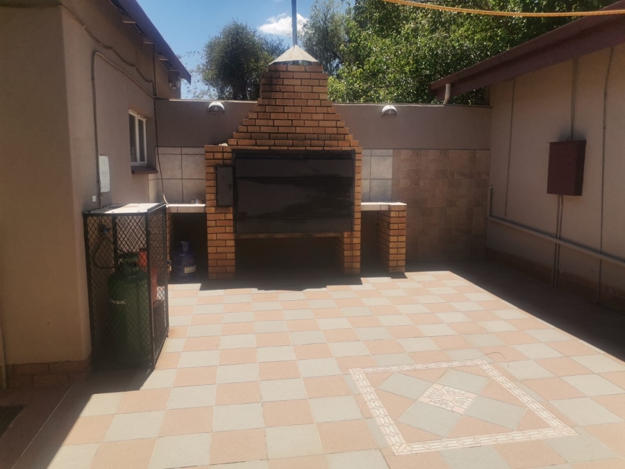 4 Bedroom Property for Sale in Booysens Gauteng