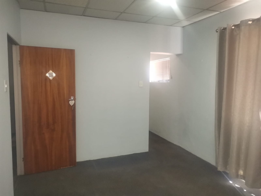 4 Bedroom Property for Sale in Booysens Gauteng