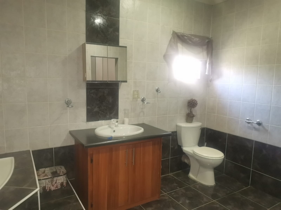 4 Bedroom Property for Sale in Booysens Gauteng