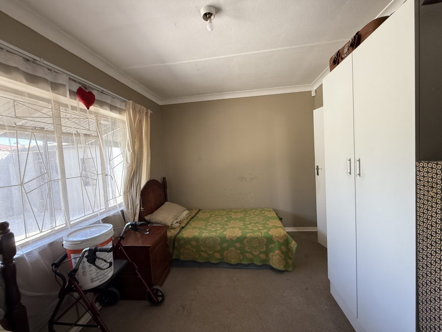 2 Bedroom Property for Sale in Newlands Gauteng