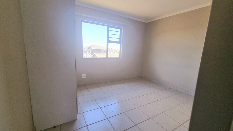 3 Bedroom Property for Sale in Noordwyk Gauteng