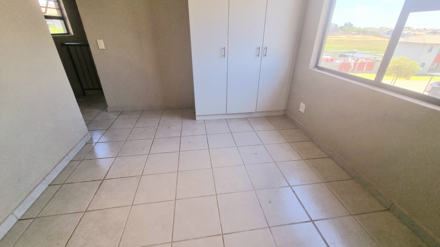 3 Bedroom Property for Sale in Noordwyk Gauteng