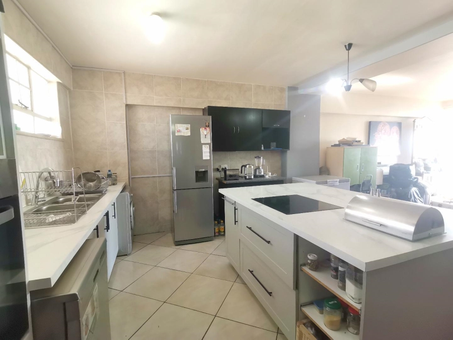 2 Bedroom Property for Sale in Berea Gauteng