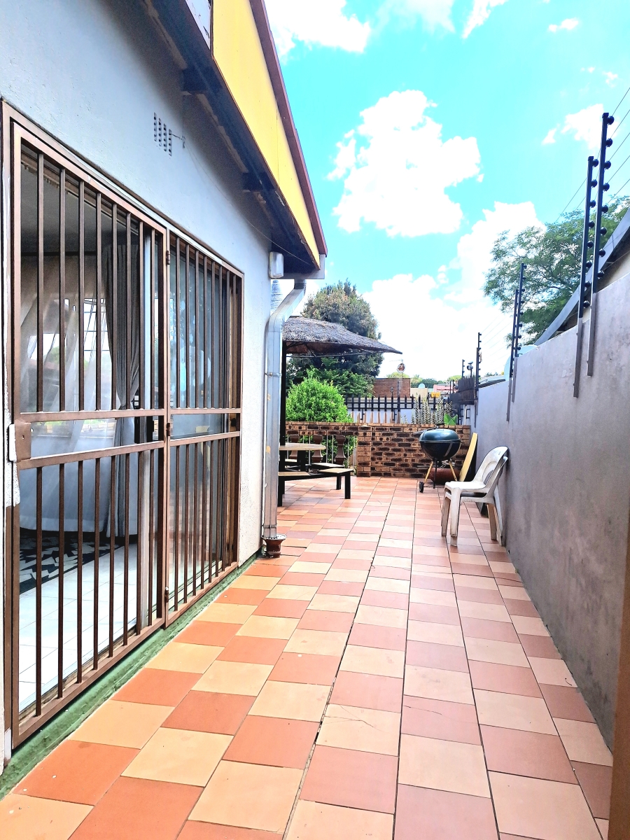 3 Bedroom Property for Sale in Sophiatown Gauteng