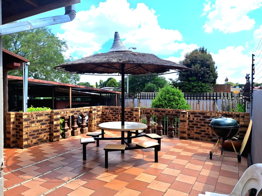 3 Bedroom Property for Sale in Sophiatown Gauteng