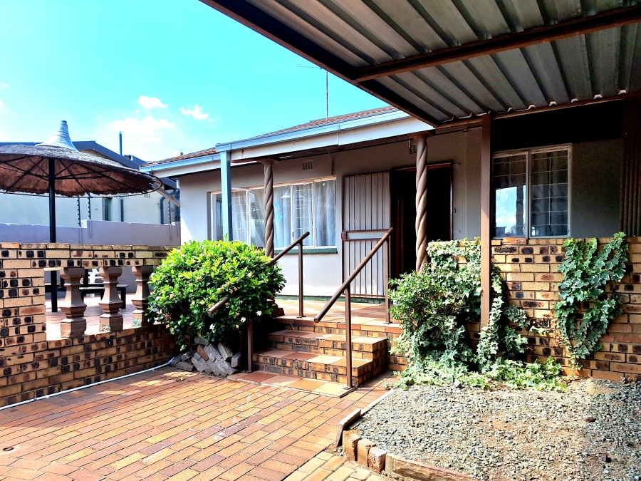 3 Bedroom Property for Sale in Sophiatown Gauteng