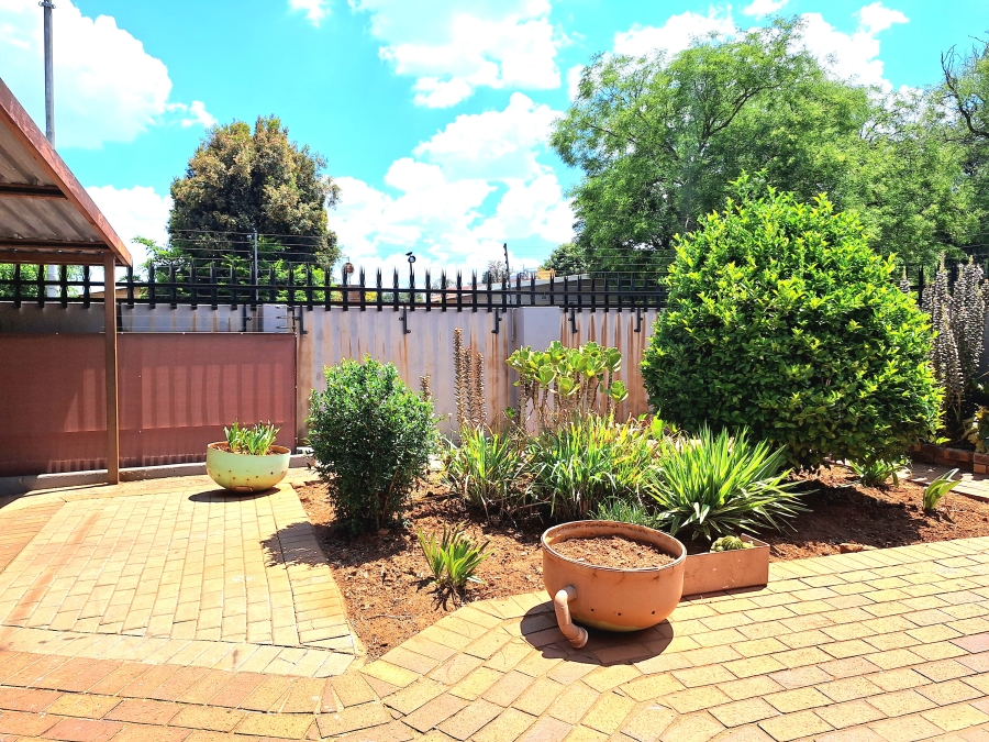 3 Bedroom Property for Sale in Sophiatown Gauteng