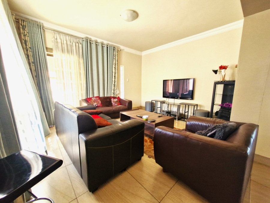 4 Bedroom Property for Sale in Equestria Gauteng