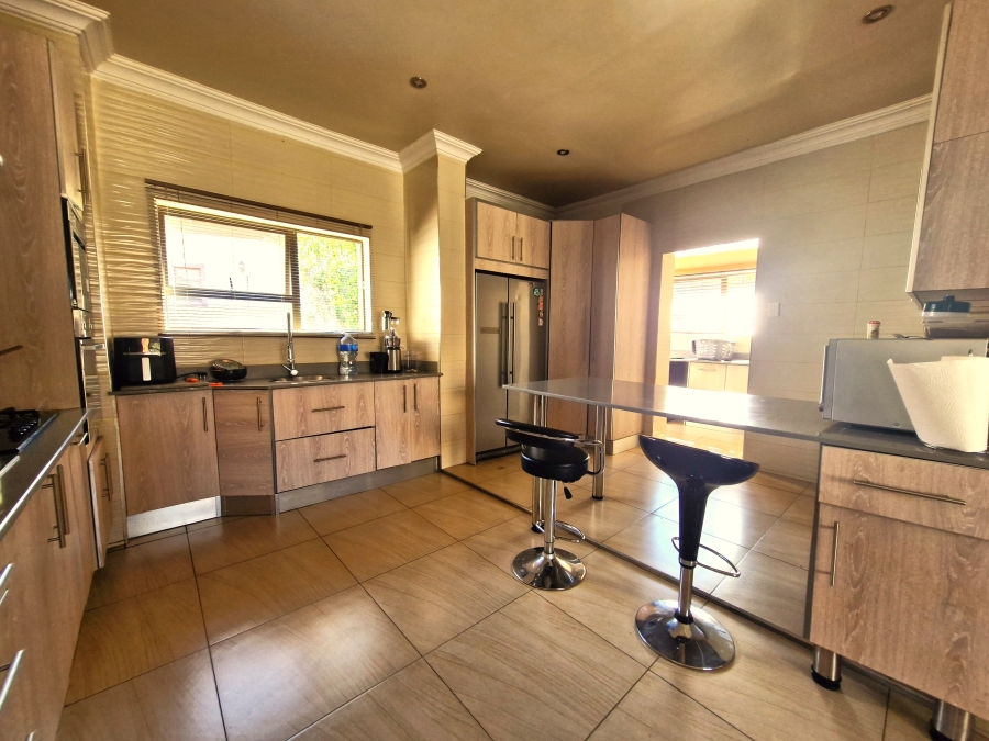 4 Bedroom Property for Sale in Equestria Gauteng