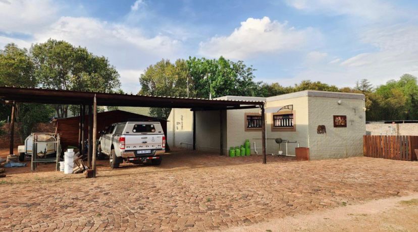 To Let 2 Bedroom Property for Rent in Henley on Klip Gauteng