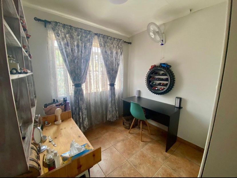 To Let 2 Bedroom Property for Rent in Henley on Klip Gauteng