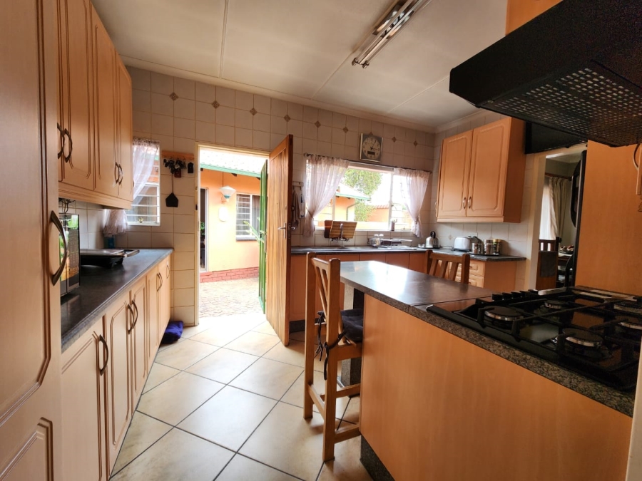 3 Bedroom Property for Sale in Dalpark Proper Gauteng