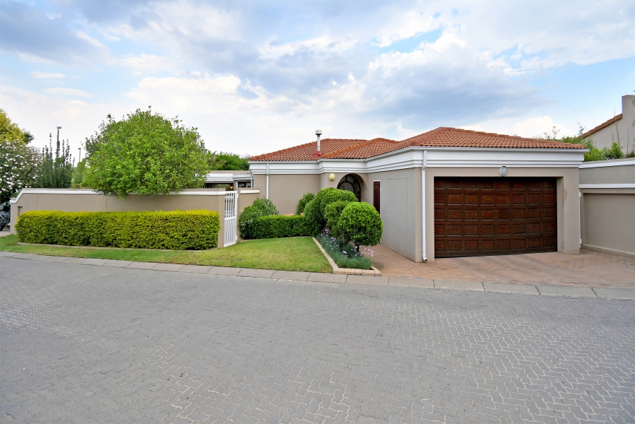 3 Bedroom Property for Sale in Lonehill Gauteng