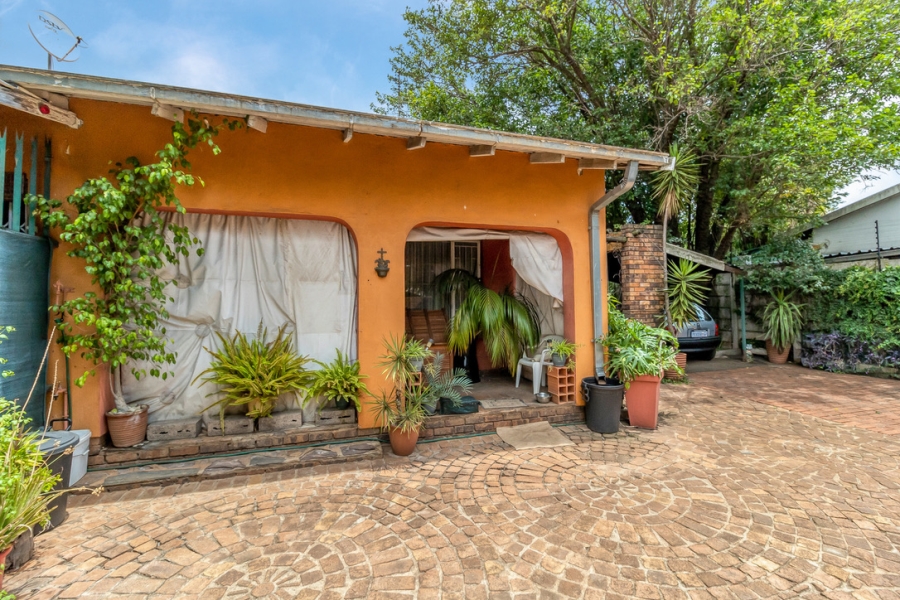 4 Bedroom Property for Sale in Westdene Gauteng