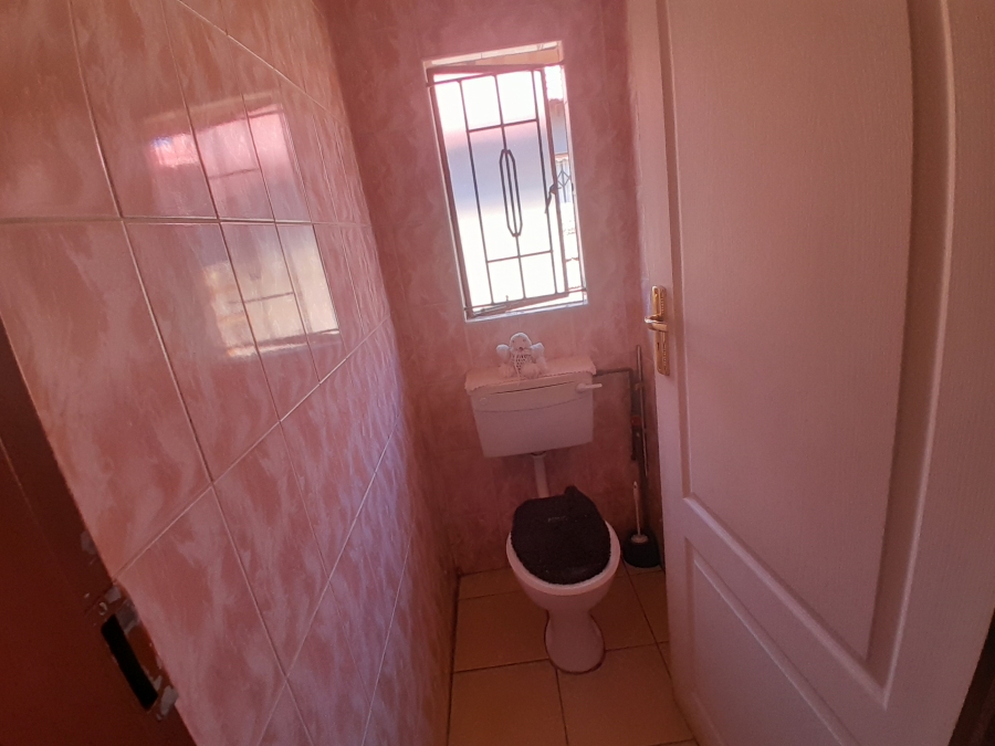 4 Bedroom Property for Sale in Kagiso Gauteng