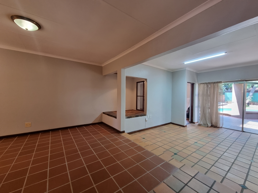 3 Bedroom Property for Sale in Wierda Park Gauteng