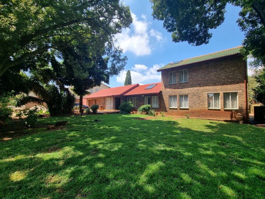 3 Bedroom Property for Sale in Wierda Park Gauteng