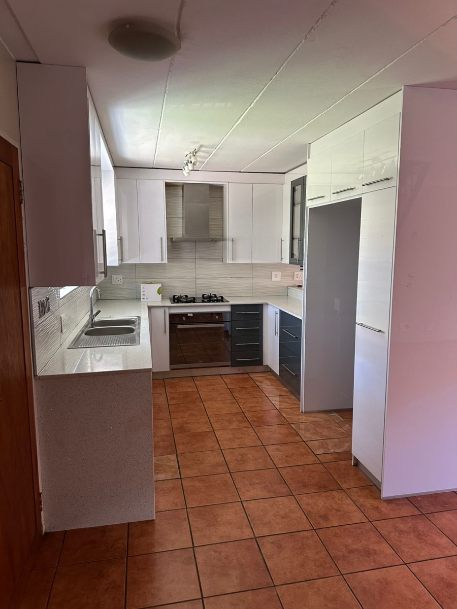 3 Bedroom Property for Sale in Annlin Gauteng