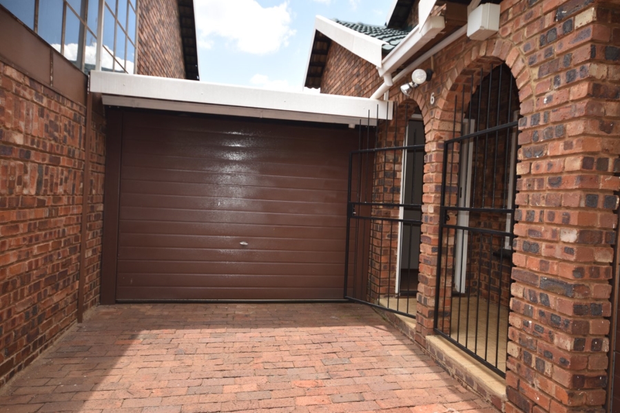 3 Bedroom Property for Sale in Wonderboom Gauteng