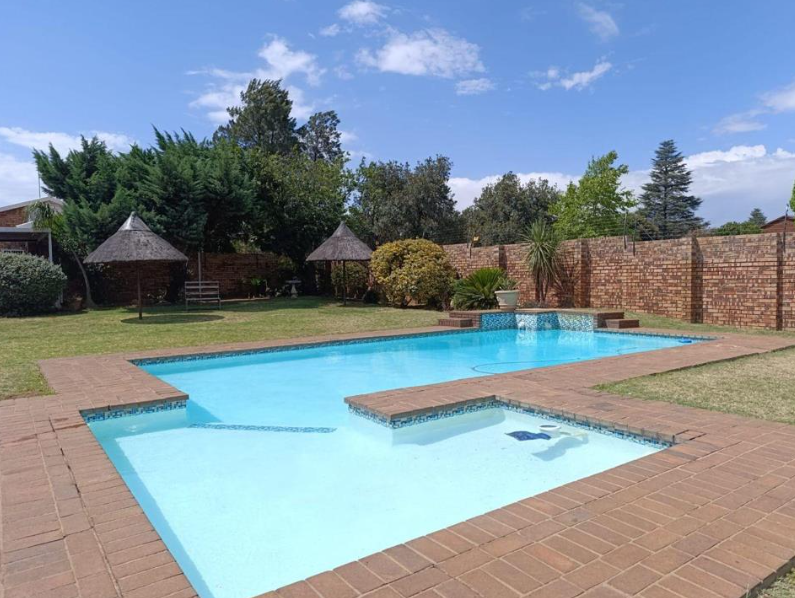 3 Bedroom Property for Sale in Brackenhurst Gauteng