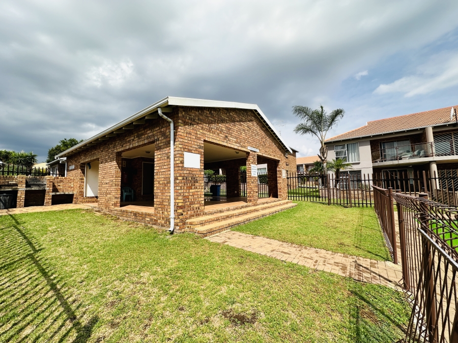 2 Bedroom Property for Sale in Liefde en Vrede Gauteng