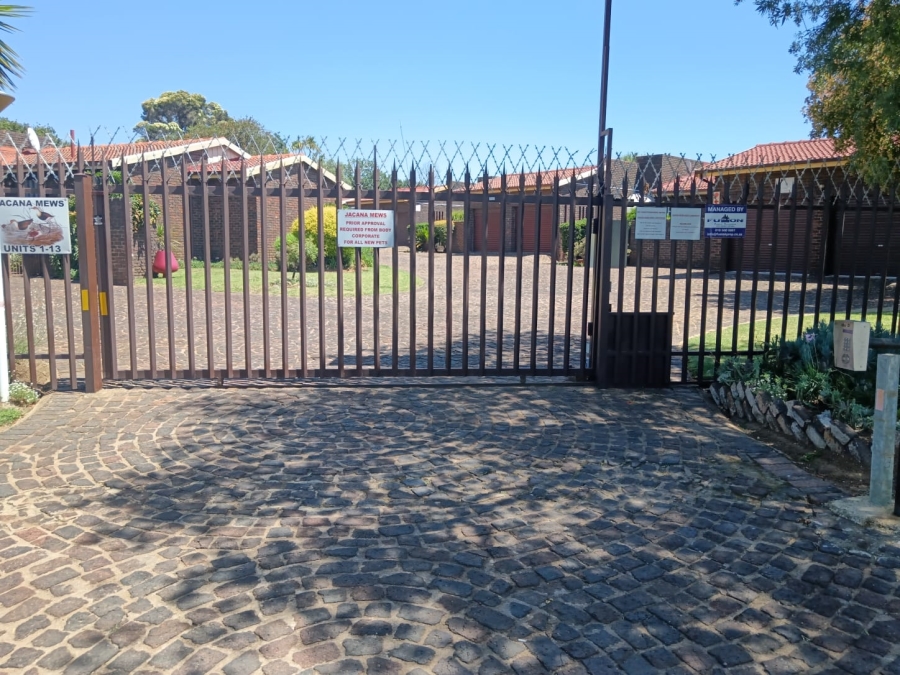 3 Bedroom Property for Sale in Brackenhurst Gauteng