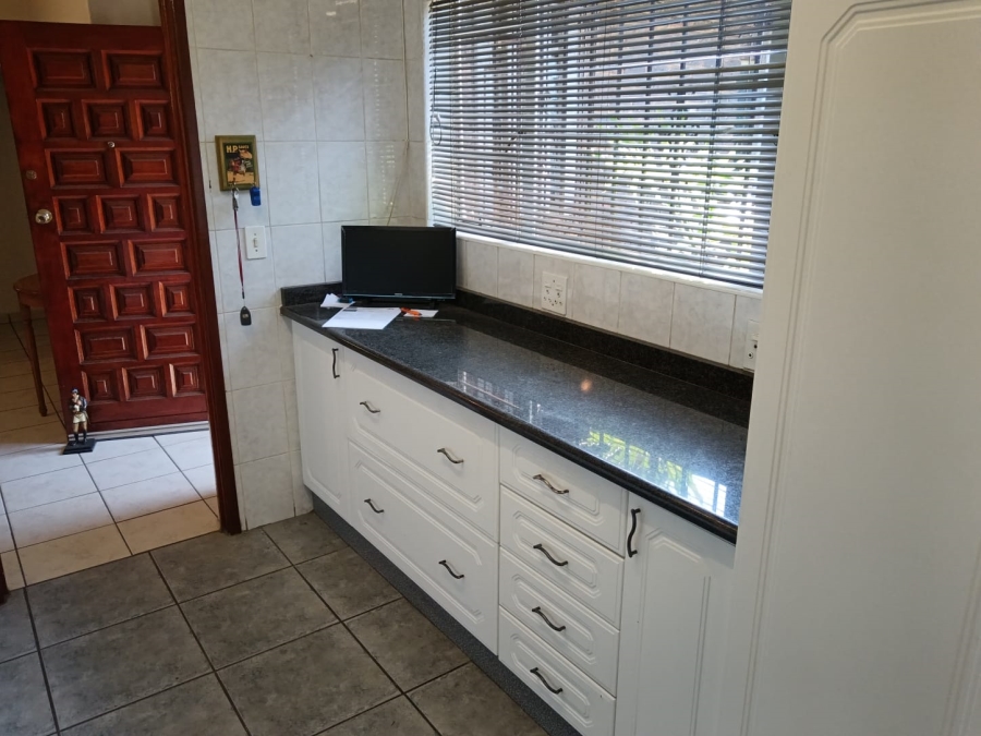 3 Bedroom Property for Sale in Brackenhurst Gauteng