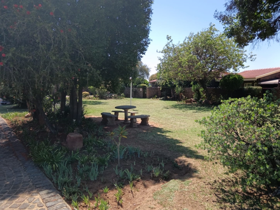 3 Bedroom Property for Sale in Brackenhurst Gauteng