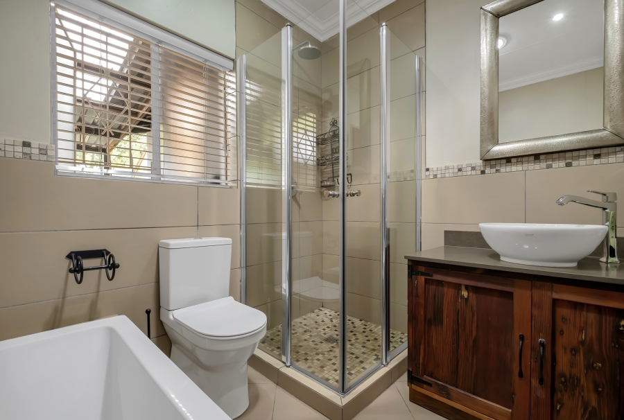 3 Bedroom Property for Sale in Greenside Gauteng