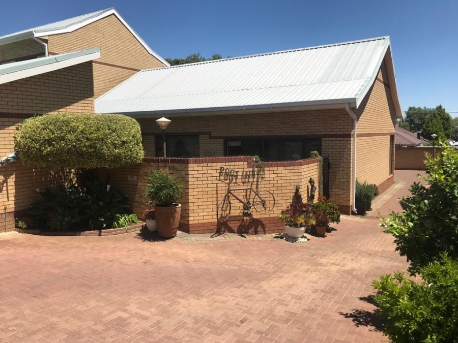 12 Bedroom Property for Sale in Westdene Gauteng