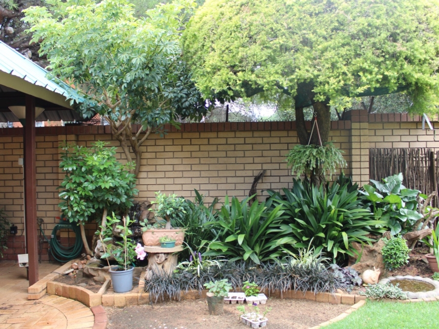 12 Bedroom Property for Sale in Westdene Gauteng