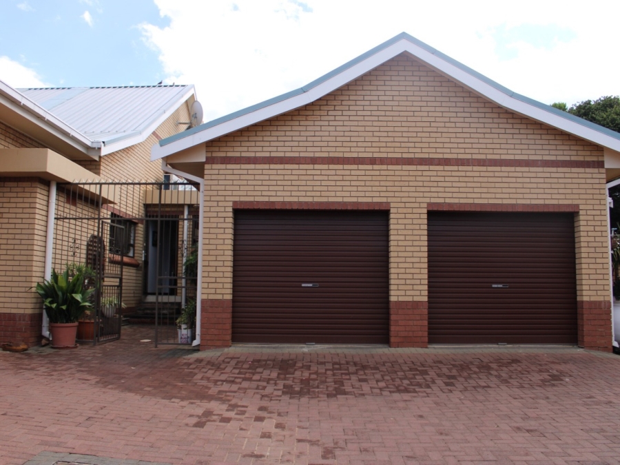 12 Bedroom Property for Sale in Westdene Gauteng