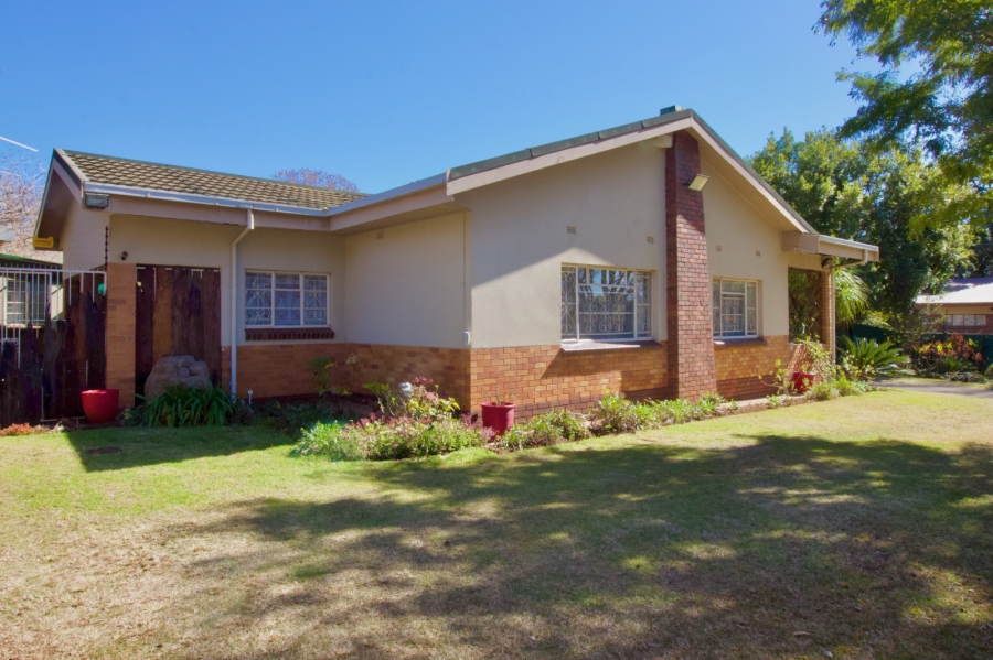 To Let 4 Bedroom Property for Rent in Lyttelton Manor Gauteng