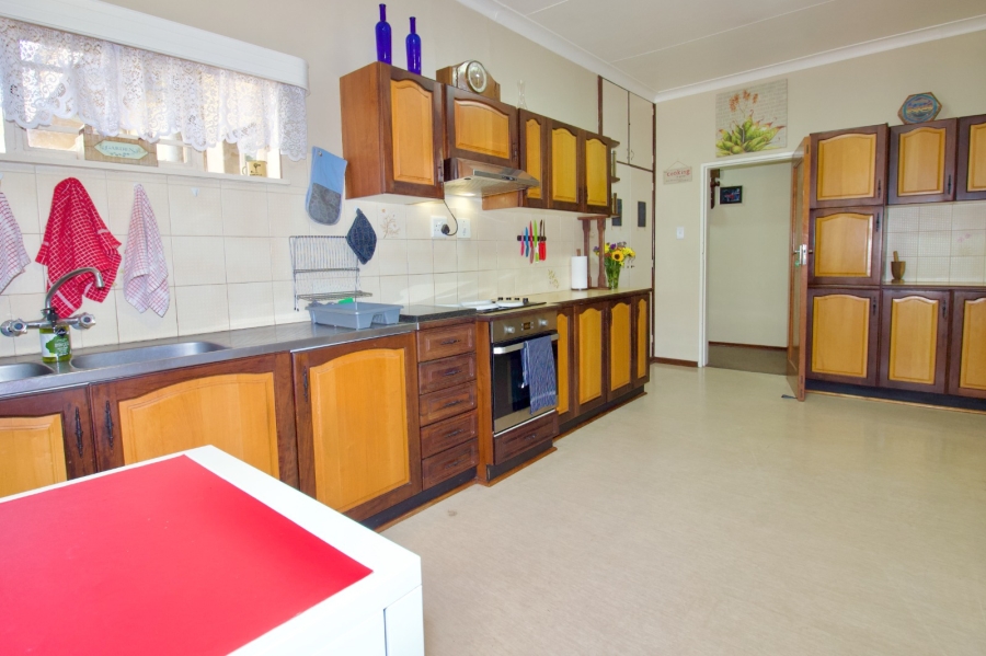 To Let 4 Bedroom Property for Rent in Lyttelton Manor Gauteng