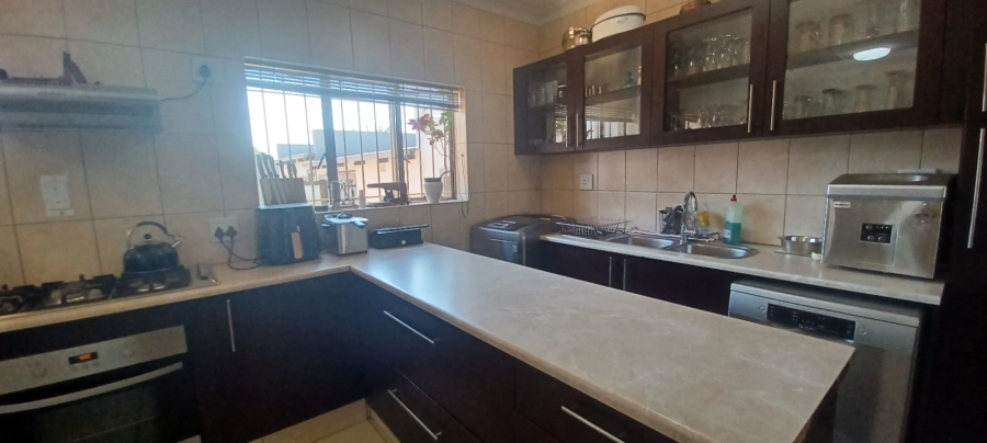 3 Bedroom Property for Sale in Homestead Gauteng