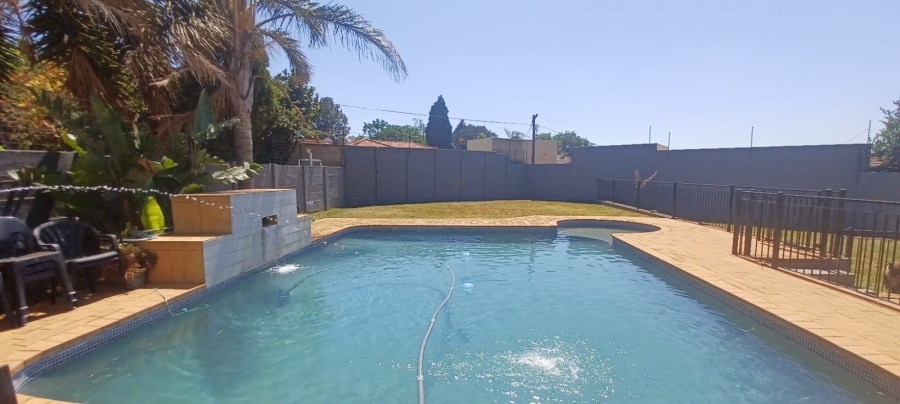 3 Bedroom Property for Sale in Homestead Gauteng