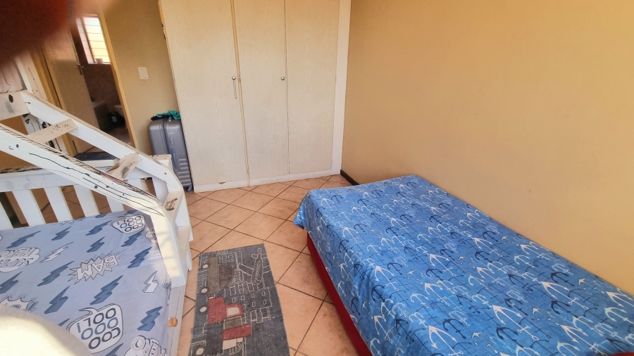 To Let 3 Bedroom Property for Rent in Crescent Wood Country Estate Gauteng