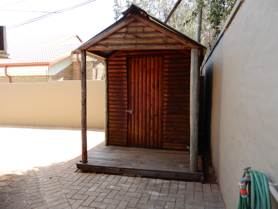 3 Bedroom Property for Sale in Eldoraigne Gauteng