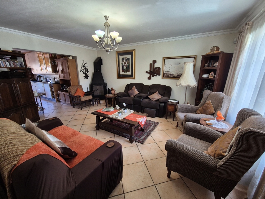 4 Bedroom Property for Sale in Eldoraigne Gauteng