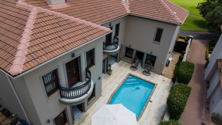 6 Bedroom Property for Sale in Faerie Glen Gauteng