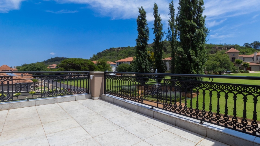 6 Bedroom Property for Sale in Faerie Glen Gauteng