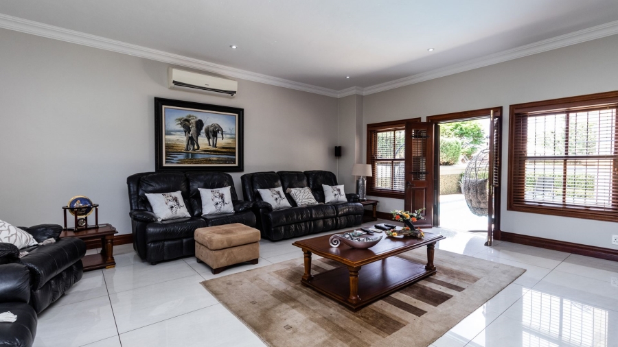 6 Bedroom Property for Sale in Faerie Glen Gauteng