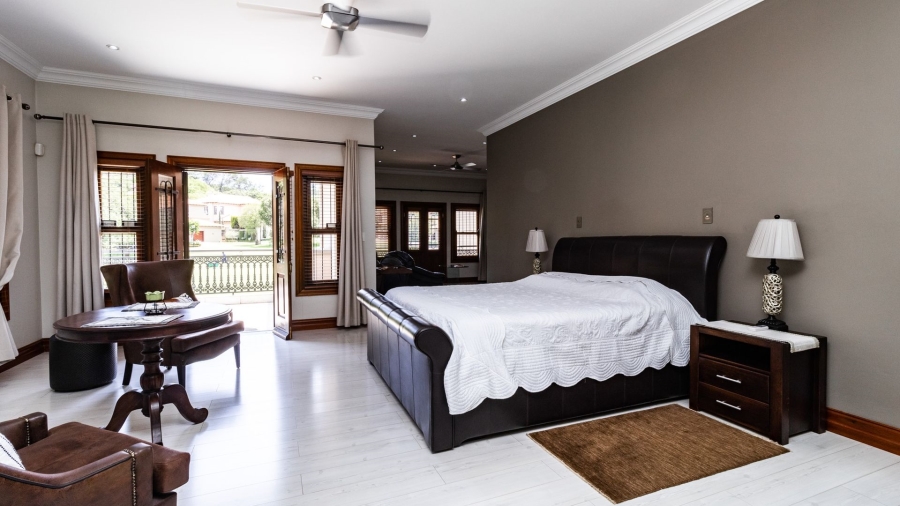 6 Bedroom Property for Sale in Faerie Glen Gauteng