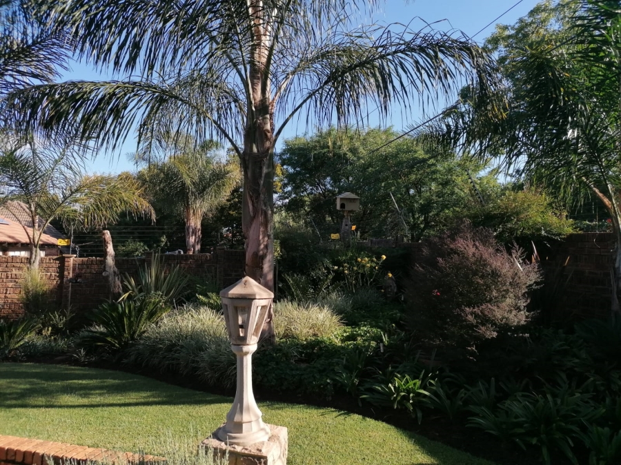 To Let 2 Bedroom Property for Rent in Pretorius Park Gauteng