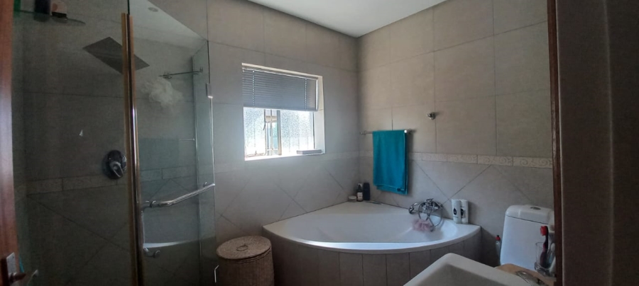 3 Bedroom Property for Sale in Homestead Gauteng