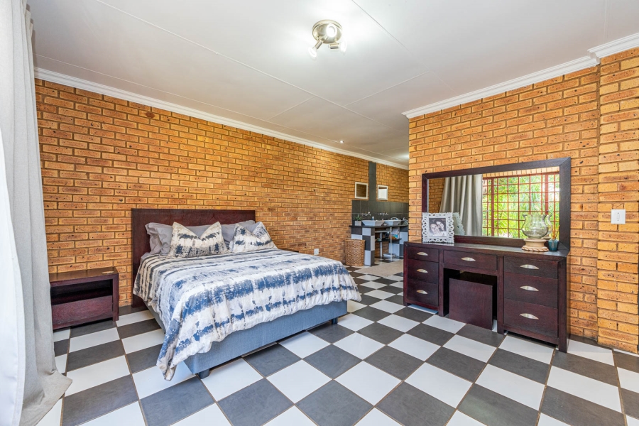 9 Bedroom Property for Sale in Grootfontein Country Estate Gauteng