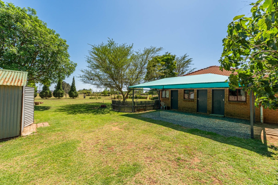 9 Bedroom Property for Sale in Grootfontein Country Estate Gauteng