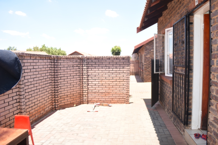 2 Bedroom Property for Sale in The Orchards Gauteng